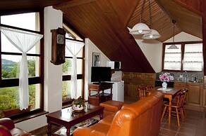 Trisqueles y Buganvillas