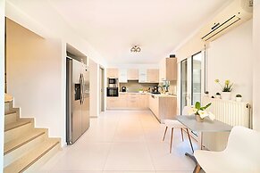 Cretan Mansion with Heated Swimming Pool