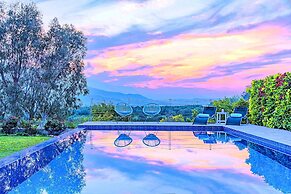 Cretan Mansion with Heated Swimming Pool