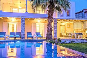 Cretan Mansion with Heated Swimming Pool