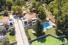 Seven Springs Villas