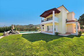 Seven Springs Villas