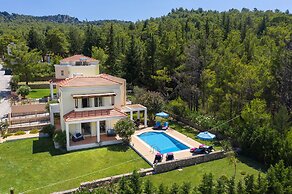 Seven Springs Villas