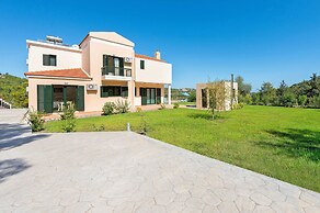 Seven Springs Villas