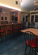 Lake Inn and Restaurant