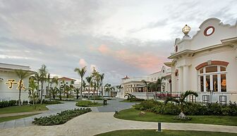 Nickelodeon Hotels & Resorts Punta Cana, Gourmet All Inclusive by Kari