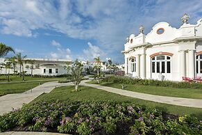 Nickelodeon Hotels & Resorts Punta Cana, Gourmet All Inclusive by Kari