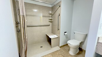 Motel 6 Dyersburg, TN