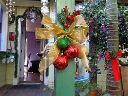 La Paloma Las Flores