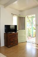 La Paloma Las Flores