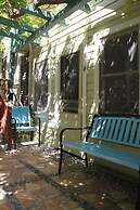 La Paloma Las Flores