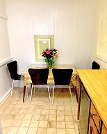 La Paloma Las Flores