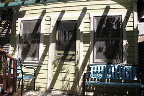 La Paloma Las Flores