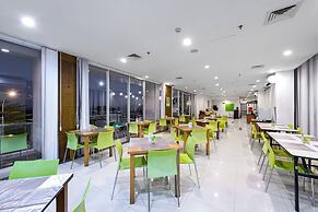 Whiz Prime Hotel Megamas Manado