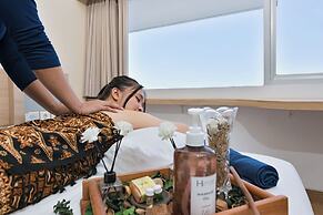 Whiz Prime Hotel Megamas Manado