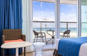 Aimi Jeju Beach Hotel