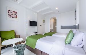 Aimi Jeju Beach Hotel