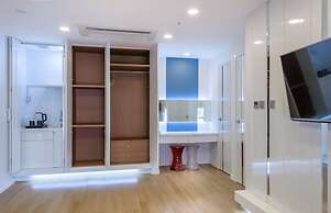 Aimi Jeju Beach Hotel