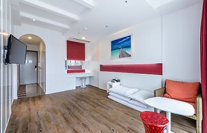 Aimi Jeju Beach Hotel