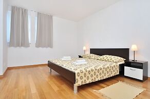 Adriatic Queen Rooms & Apartments