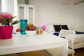 Holidays2Malaga Juan de Mena Apartments