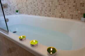 Holidays2Malaga Juan de Mena Apartments