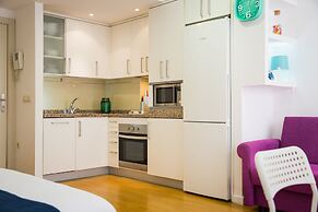 Holidays2Malaga Juan de Mena Apartments