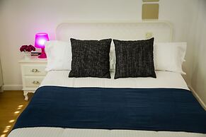 Holidays2Malaga Juan de Mena Apartments