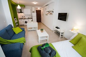 Holidays2Malaga Juan de Mena Apartments