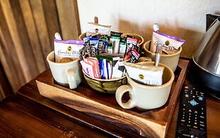 Warwick Castle Hotel and Knight's Village