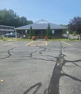 Nashoba Valley Inn & Suites