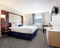 Aqua Blue Hotel