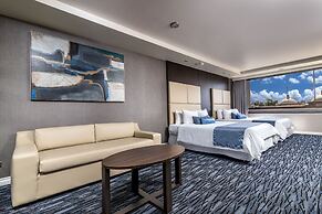 Hotel Pueblo Amigo Plaza & Casino