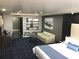 Hotel Pueblo Amigo Plaza & Casino