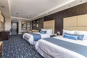 Hotel Pueblo Amigo Plaza & Casino