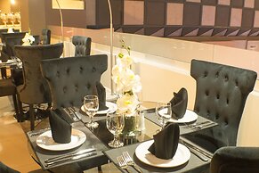 Hotel Pueblo Amigo Plaza & Casino