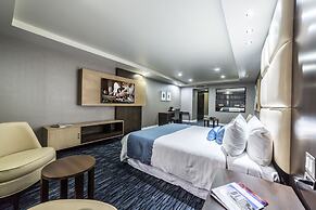 Hotel Pueblo Amigo Plaza & Casino