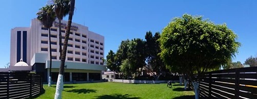 Hotel Pueblo Amigo Plaza & Casino