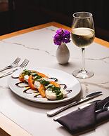 Hotel Pueblo Amigo Plaza & Casino