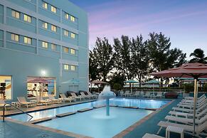 Courtyard by Marriott Nassau Downtown/Junkanoo Beach