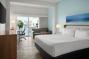 Courtyard by Marriott Nassau Downtown/Junkanoo Beach