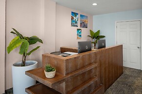 Courtyard by Marriott Nassau Downtown/Junkanoo Beach