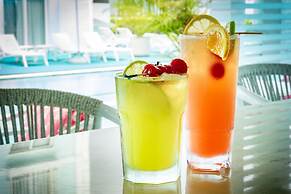 Courtyard by Marriott Nassau Downtown/Junkanoo Beach