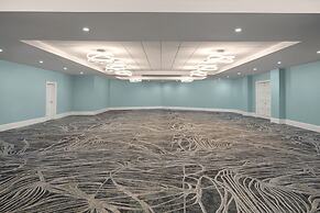 Courtyard by Marriott Nassau Downtown/Junkanoo Beach