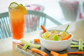 Courtyard by Marriott Nassau Downtown/Junkanoo Beach