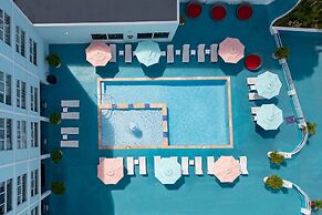 Courtyard by Marriott Nassau Downtown/Junkanoo Beach