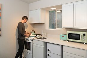 Hotel McCoy - Art, Coffee, Beer, Wine