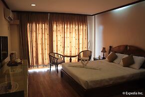 Vista Marina Hotel and Resort