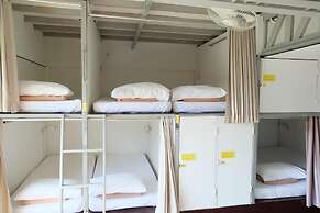 A Plus Hotel Koh Lipe - Hostel