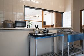 Tsubaki House